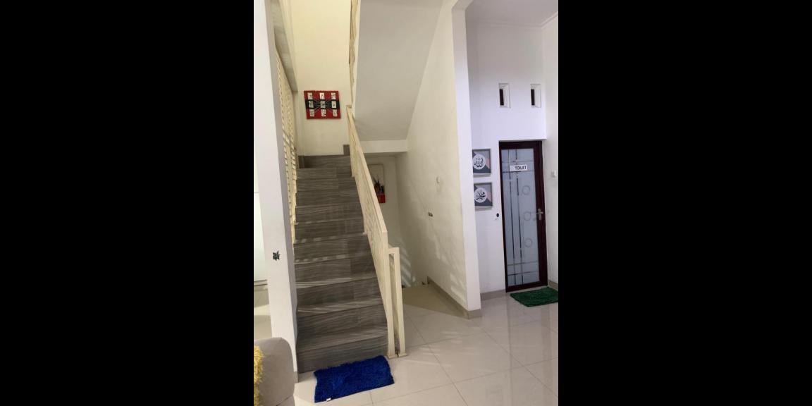 Jual Rumah Bagus Full Furnished di Kertajaya Indah Regency Jual Rumah Bagus Full Furnished di Kertajaya Indah Regency