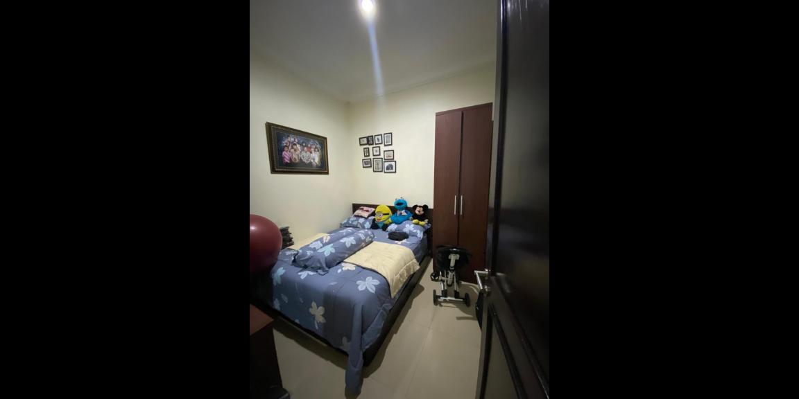 Jual Rumah Strategis 2 Lantai di Jemursari Regency daerah Tenggilis Surabaya Jual Rumah Strategis 2 Lantai di Jemursari Regency daerah Tenggilis Surabaya