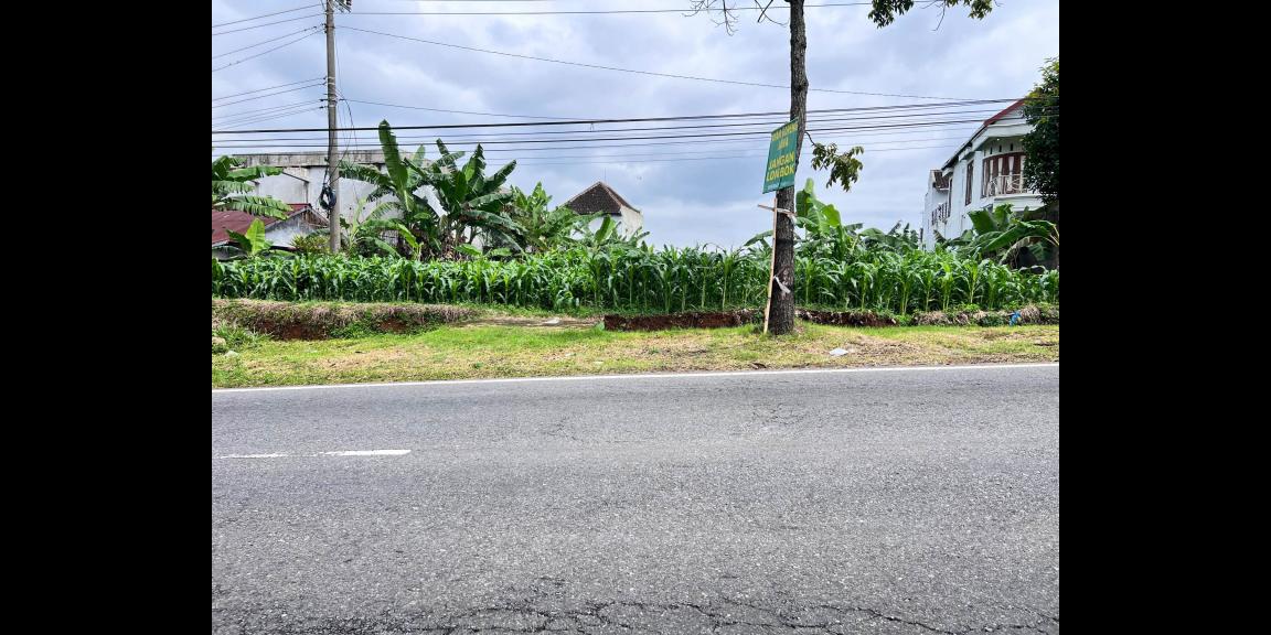 Tanah Super Strategis 1000m² Tepi Jl Raya Karangpandan Tanah Super Strategis 1000m² Tepi Jl Raya Karangpandan