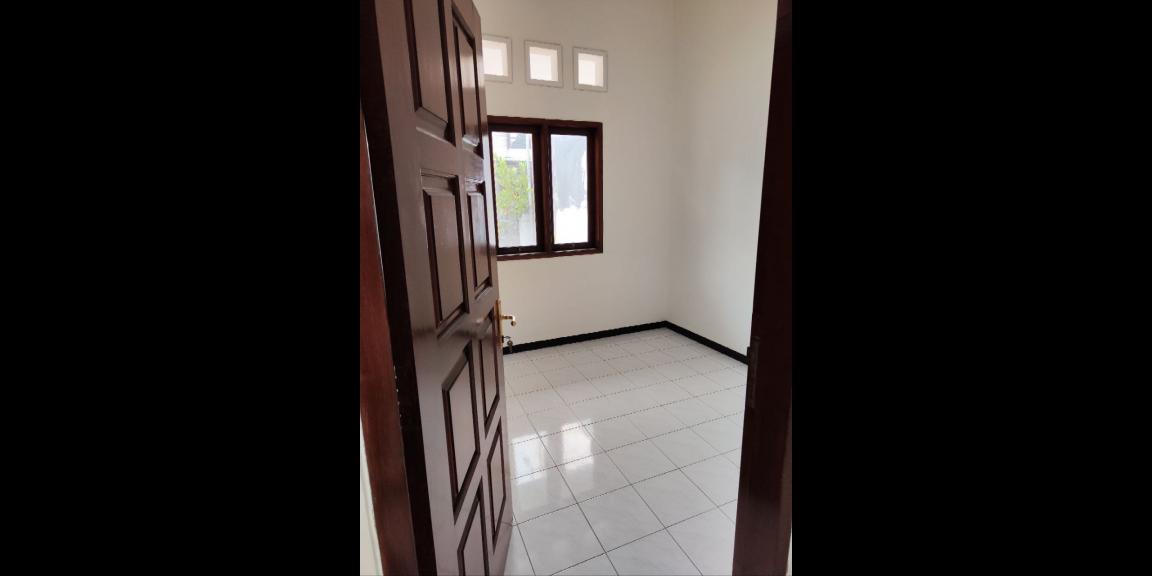 Dijual Rumah Siap Huni di Perumahan Bukit Palma Citraland Surabaya Barat Dijual Rumah Siap Huni di Perumahan Bukit Palma Citraland Surabaya Barat