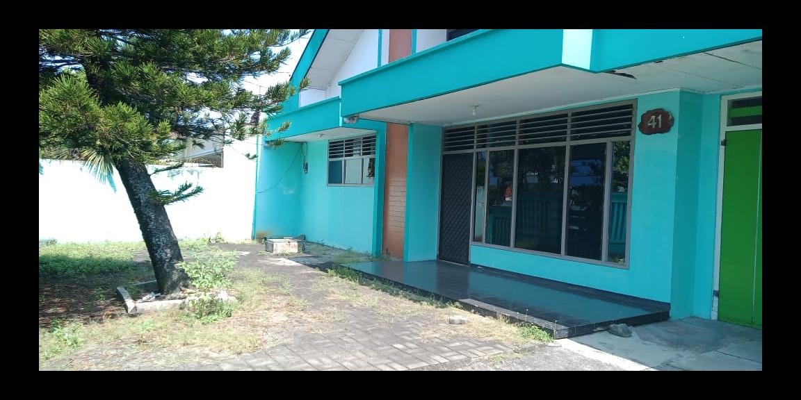 Rumah Strategis Super Luas Siap Huni Lokasi Gayungsari Surabaya Selatan Rumah Strategis Super Luas Siap Huni Lokasi Gayungsari Surabaya Selatan