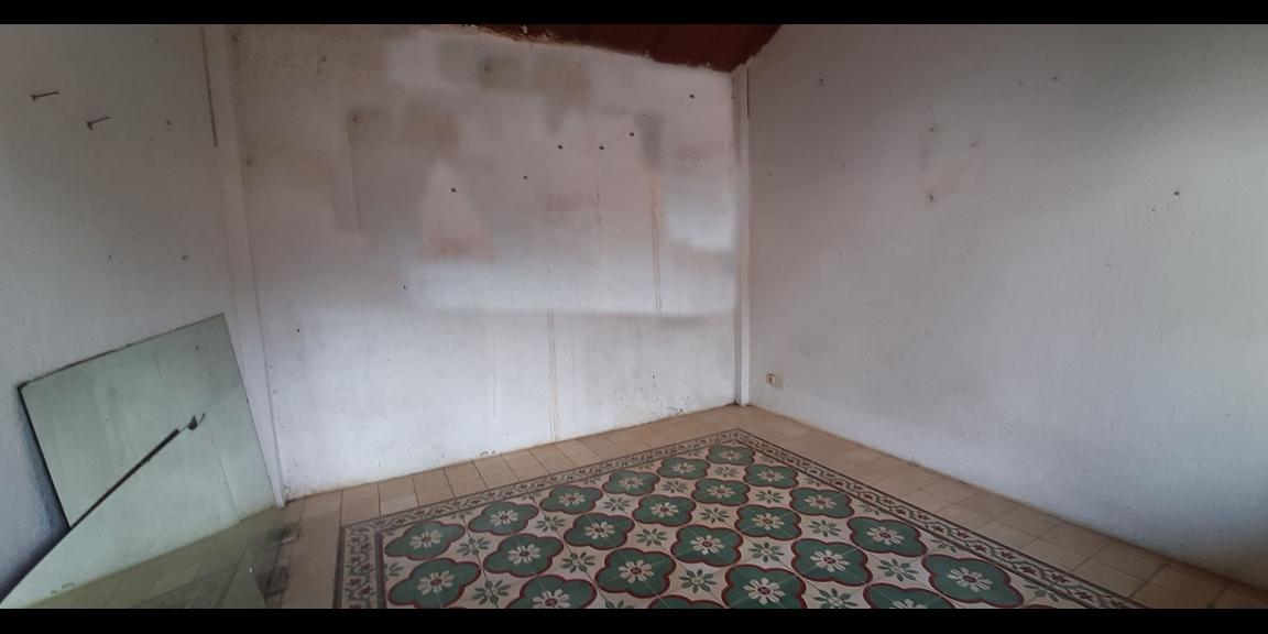 TANAH DAN BANGUNAN DUA LANTAI MAIN ROAD CIGADUNG BANDUNG TANAH DAN BANGUNAN DUA LANTAI MAIN ROAD CIGADUNG BANDUNG