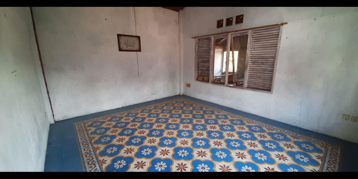 TANAH DAN BANGUNAN DUA LANTAI MAIN ROAD CIGADUNG BANDUNG TANAH DAN BANGUNAN DUA LANTAI MAIN ROAD CIGADUNG BANDUNG