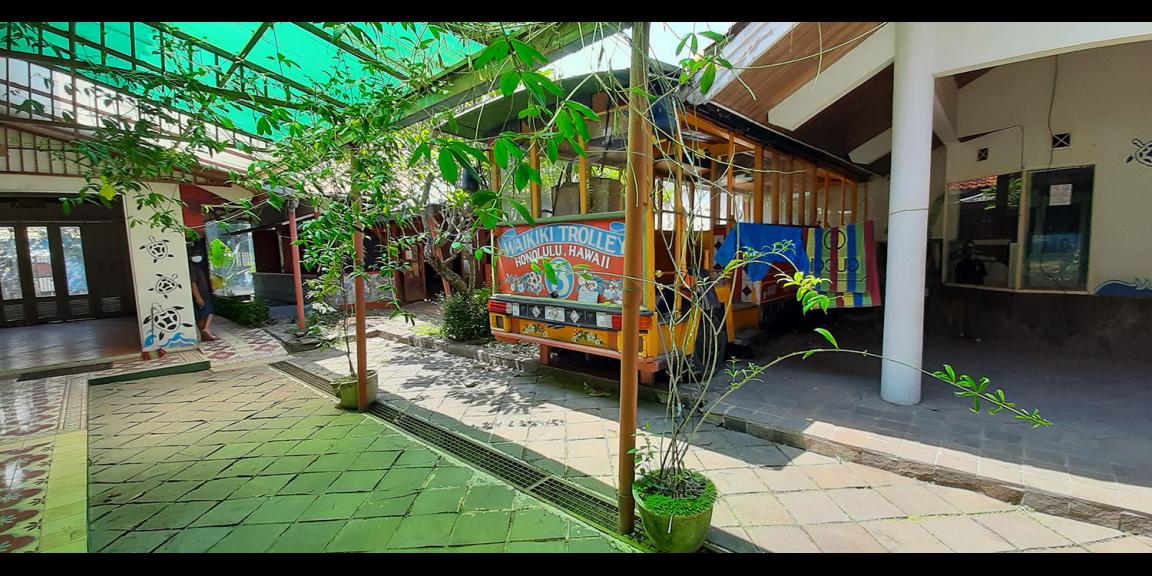 TANAH DAN BANGUNAN DUA LANTAI MAIN ROAD CIGADUNG BANDUNG TANAH DAN BANGUNAN DUA LANTAI MAIN ROAD CIGADUNG BANDUNG