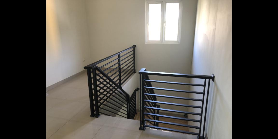 DIKONTRAKKAN PERUMAHAN GREEN SEMANGGI MANGROVE DIKONTRAKKAN PERUMAHAN GREEN SEMANGGI MANGROVE