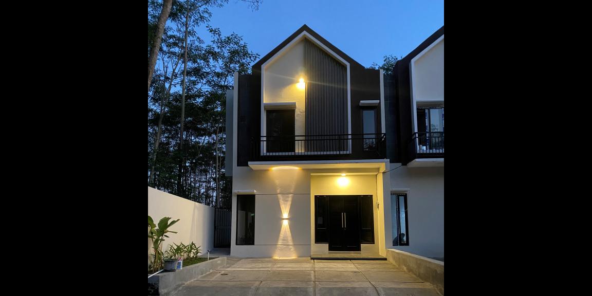 RUMAH 2 LANTAI 700 JUTAAN DI ARANYA PARK JAKAL KM 12 YOGYAKARTA RUMAH 2 LANTAI 700 JUTAAN DI ARANYA PARK JAKAL KM 12 YOGYAKARTA