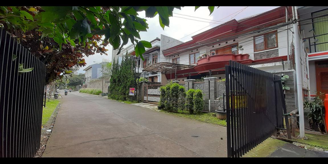 RUMAH DUA LANTAI DAGO ASRI BANDUNG RUMAH DUA LANTAI DAGO ASRI BANDUNG