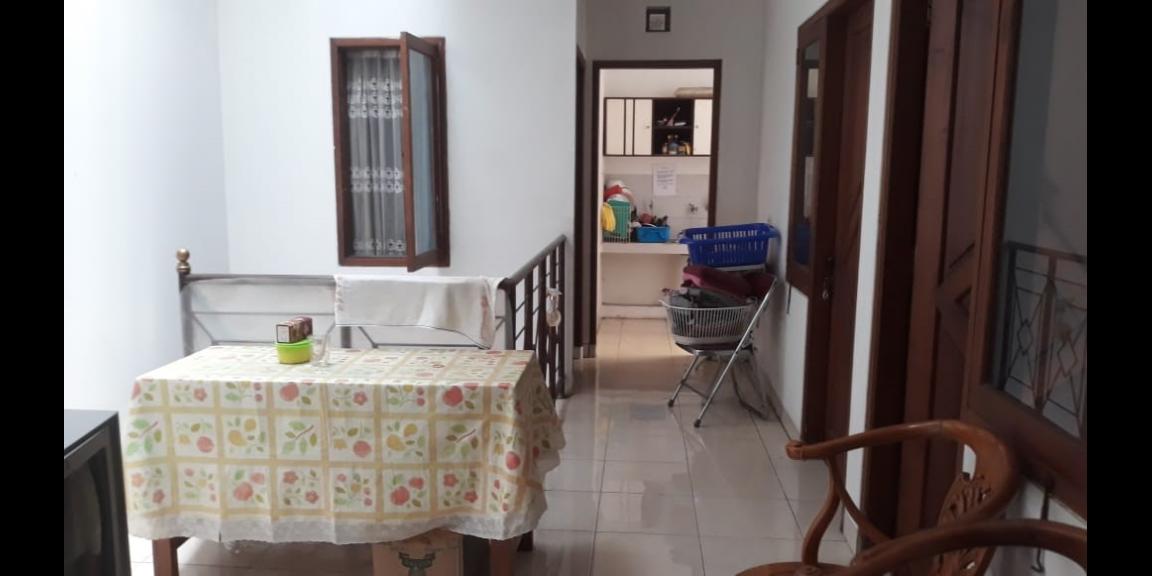 RUMAH DUA LANTAI DAGO ASRI BANDUNG RUMAH DUA LANTAI DAGO ASRI BANDUNG