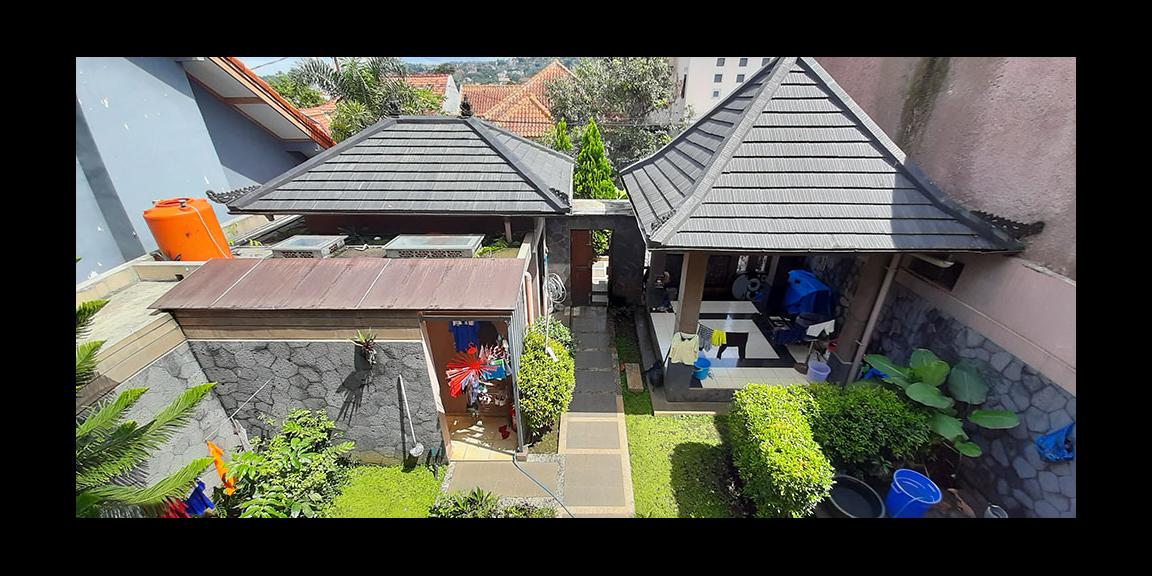 DIJUAL RUMAH TIGA LANTAI DI BANDUNG DIJUAL RUMAH TIGA LANTAI DI BANDUNG