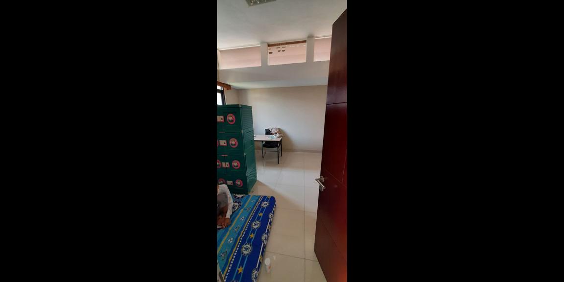 DIJUAL RUMAH TIGA LANTAI DI BANDUNG DIJUAL RUMAH TIGA LANTAI DI BANDUNG