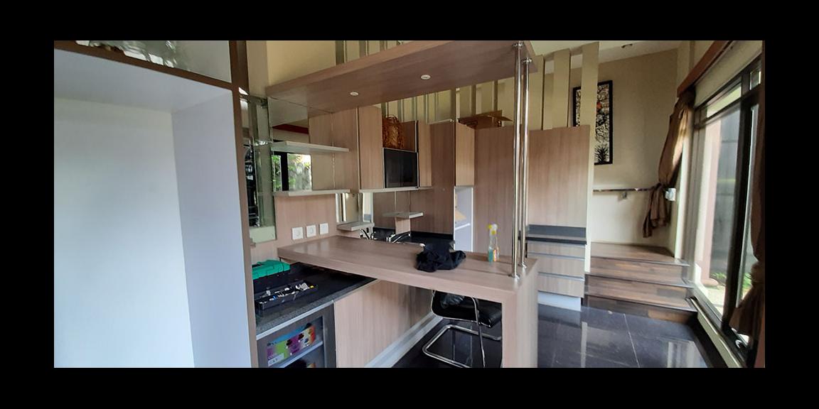 DIJUAL RUMAH TIGA LANTAI DI BANDUNG DIJUAL RUMAH TIGA LANTAI DI BANDUNG