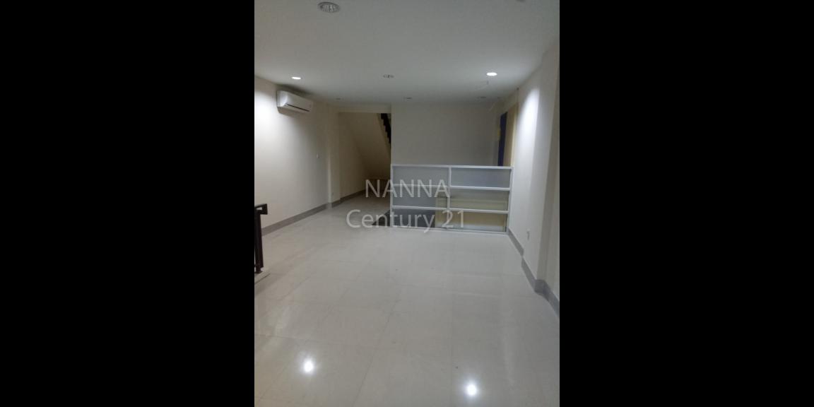 Dijual Ruko 5 lantai diarea Strategis di Jl.Pintu Besar Selatan Taman Sari. Dijual Ruko 5 lantai diarea Strategis di Jl.Pintu Besar Selatan Taman Sari.