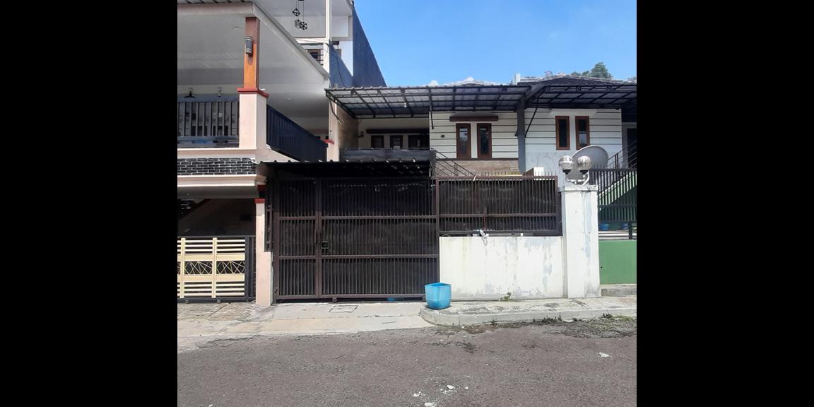 RUMAH SEMI FURNISHED DI JATIHANDAP BANDUNG RUMAH SEMI FURNISHED DI JATIHANDAP BANDUNG