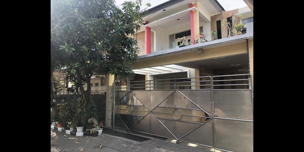 Rumah HOOK di babatan pratama Wiyung Istimewa Luxury Semi Furnished Siap Huni Rumah HOOK di babatan pratama Wiyung Istimewa Luxury Semi Furnished Siap Huni