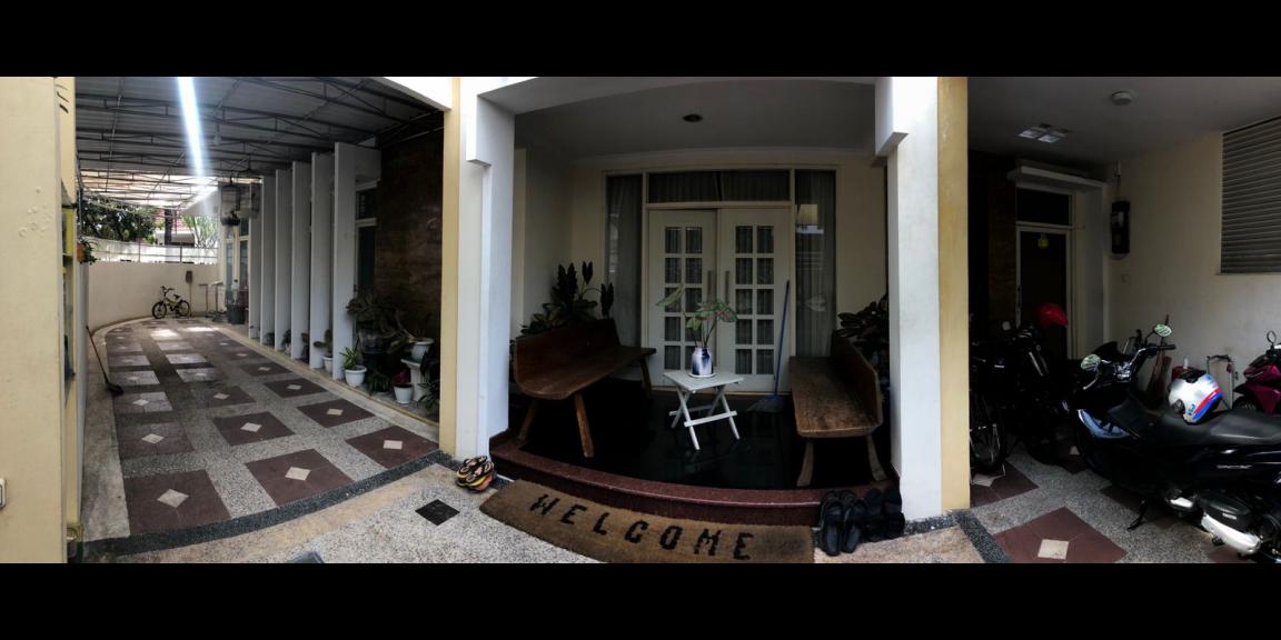 Rumah HOOK di babatan pratama Wiyung Istimewa Luxury Semi Furnished Siap Huni Rumah HOOK di babatan pratama Wiyung Istimewa Luxury Semi Furnished Siap Huni