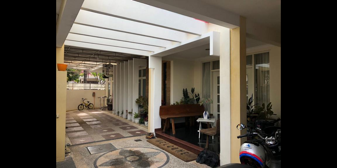 Rumah Hook Istimewa Semi Furnished di babatan pratama Wiyung Surabaya Barat Rumah Hook Istimewa Semi Furnished di babatan pratama Wiyung Surabaya Barat