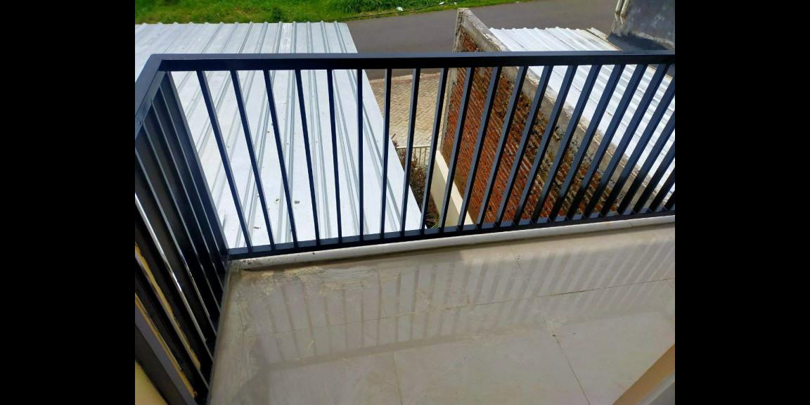 Perumahan mewah kota Batu 2 Lt type 70 Promo 465jt khusus 1 rumah saja pinggir jalan raya aspal. Perumahan mewah kota Batu 2 Lt type 70 Promo 465jt khusus 1 rumah saja pinggir jalan raya aspal.