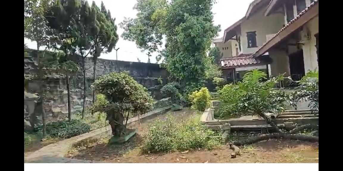 Rumah Mewah Klasik 1460mtr nego sampai deal Rumah Mewah Klasik 1460mtr nego sampai deal