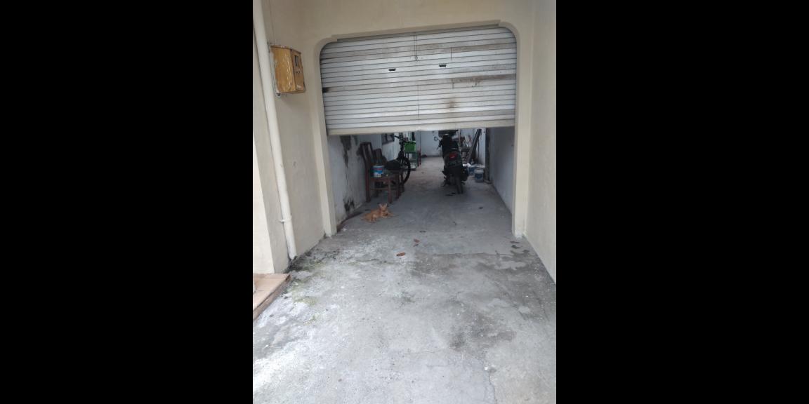 Rumah besar perumahan Binagriya Pekalongan Garasi muat 2 mobil, carport 1 mobil Rumah besar perumahan Binagriya Pekalongan Garasi muat 2 mobil, carport 1 mobil