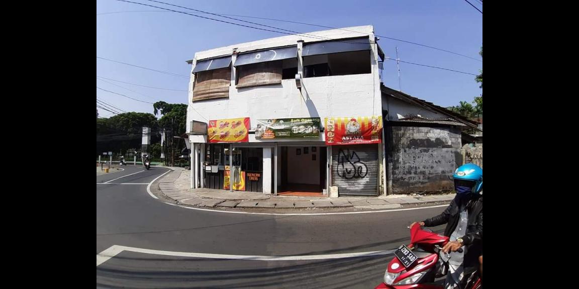 Dijual cepat Ruko 3 lantai dilokasi strategis dan ramai. Dijual cepat Ruko 3 lantai dilokasi strategis dan ramai.