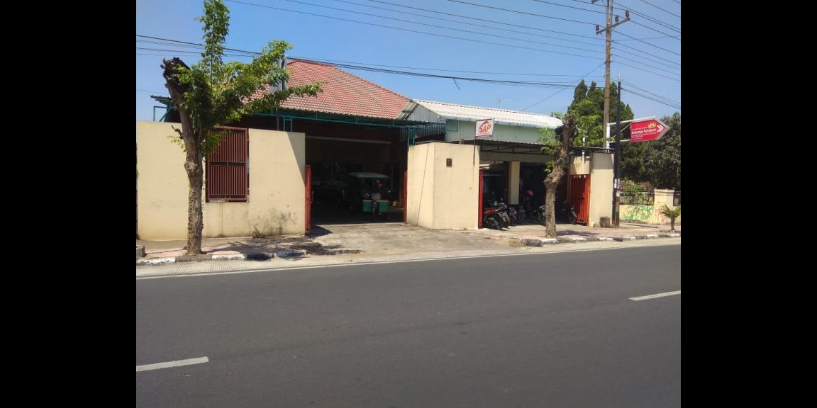 Jalan Raya Strategis Rumah dan Tempat Usaha (Toko/Kantor) Jalan Raya Strategis Rumah dan Tempat Usaha (Toko/Kantor)