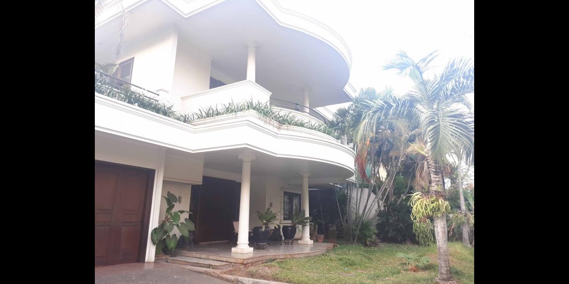 Rumah Mewah Bebas Banjir Pk Marmer & Kayu Jati di Bintaro Jaya Rumah Mewah Bebas Banjir Pk Marmer & Kayu Jati di Bintaro Jaya