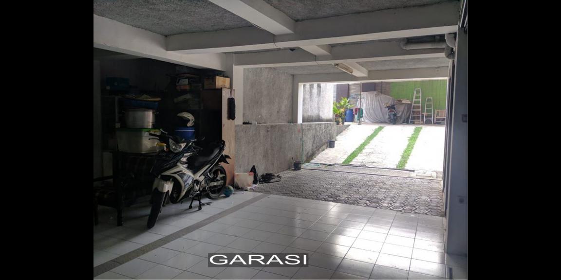 DIJUAL RUMAH DUA LANTAI DENGAN PAVILIUN SAYAP CIGADUNG-DAGO BANDUNG DIJUAL RUMAH DUA LANTAI DENGAN PAVILIUN SAYAP CIGADUNG-DAGO BANDUNG