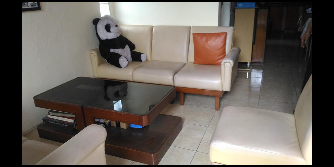 DIJUAL RUMAH DUA LANTAI DENGAN PAVILIUN SAYAP CIGADUNG-DAGO BANDUNG DIJUAL RUMAH DUA LANTAI DENGAN PAVILIUN SAYAP CIGADUNG-DAGO BANDUNG