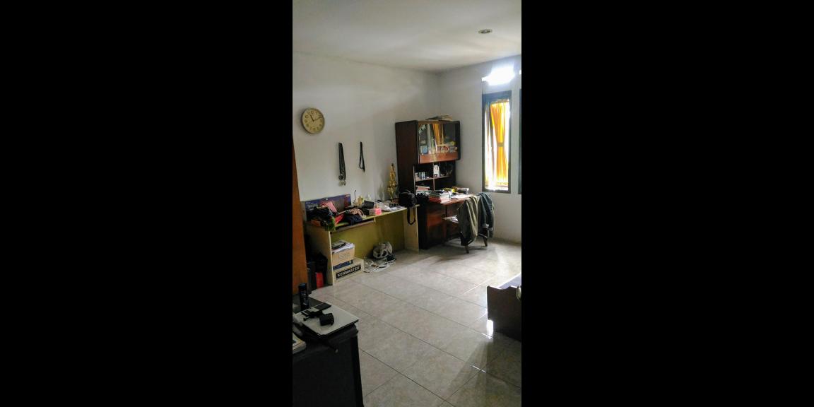 DIJUAL RUMAH DUA LANTAI DENGAN PAVILIUN SAYAP CIGADUNG-DAGO BANDUNG DIJUAL RUMAH DUA LANTAI DENGAN PAVILIUN SAYAP CIGADUNG-DAGO BANDUNG