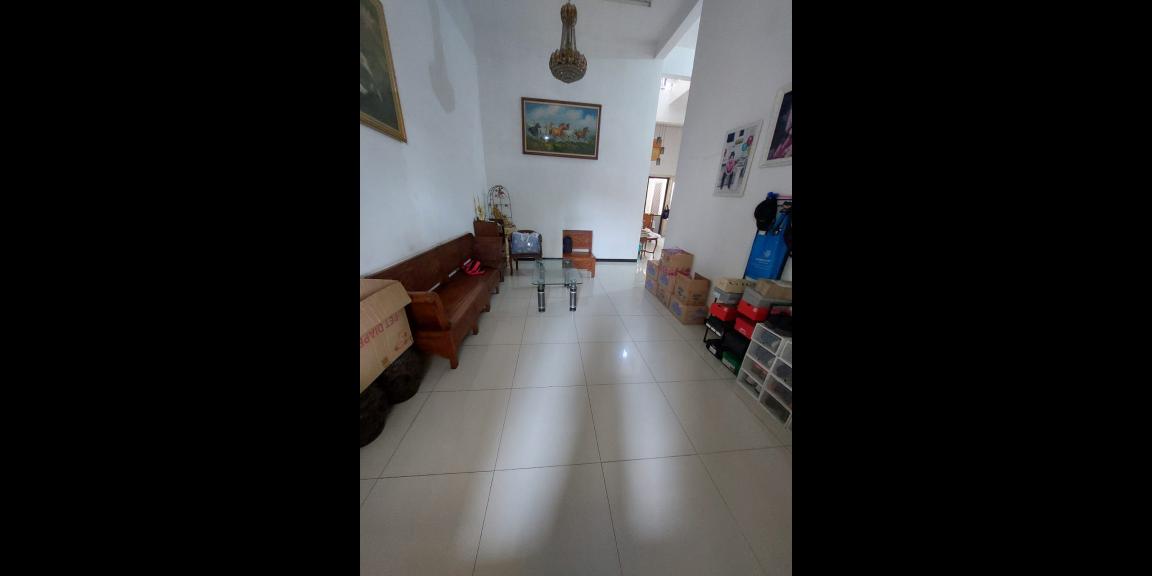 Rumah Semi Furnished di Tenggilis Rungkut dekat Jemursari sier Surabaya Rumah Semi Furnished di Tenggilis Rungkut dekat Jemursari sier Surabaya