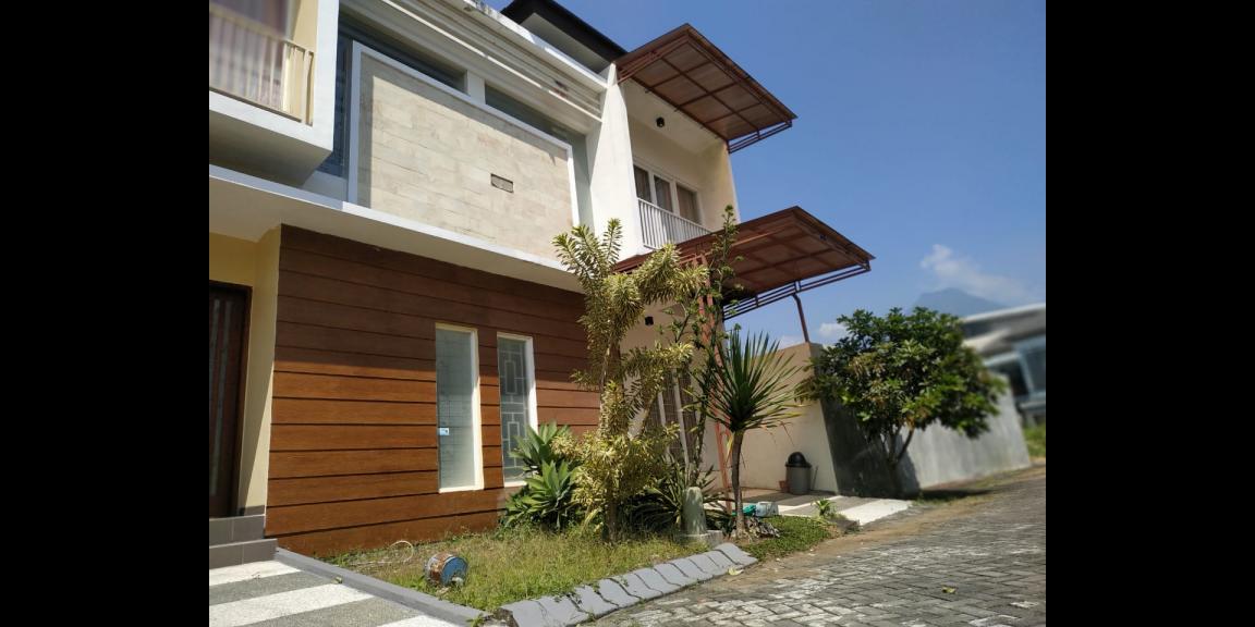 Tampak depan Tampak depan