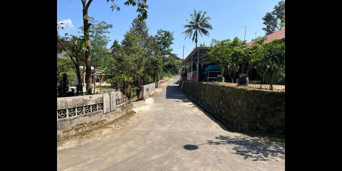 Tanah 1327m² Dekat Sungai Kawasan Wisata Ngargoyoso Tanah 1327m² Dekat Sungai Kawasan Wisata Ngargoyoso