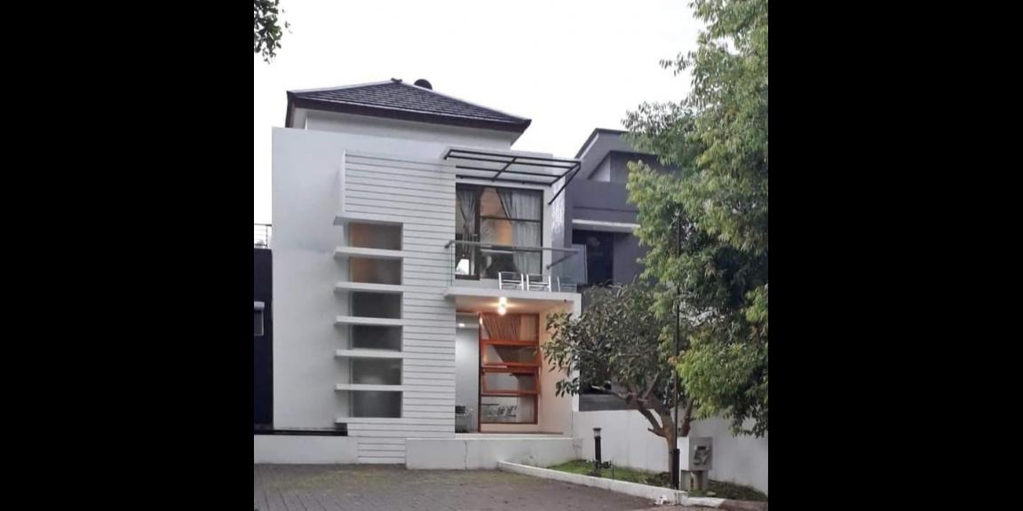 RUMAH DUA LANTAI GAYA MINIMALIS  RESOR DAGO PAKAR BANDUNG RUMAH DUA LANTAI GAYA MINIMALIS  RESOR DAGO PAKAR BANDUNG