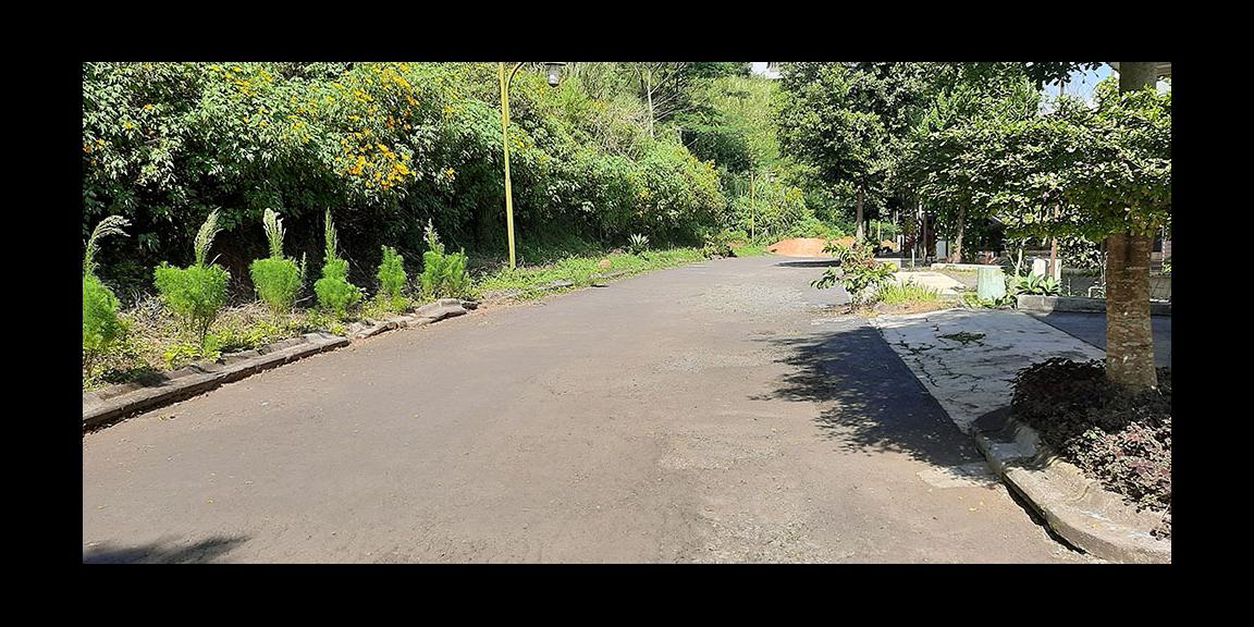 RUMAH DUA LANTAI GAYA MINIMALIS  RESOR DAGO PAKAR BANDUNG RUMAH DUA LANTAI GAYA MINIMALIS  RESOR DAGO PAKAR BANDUNG