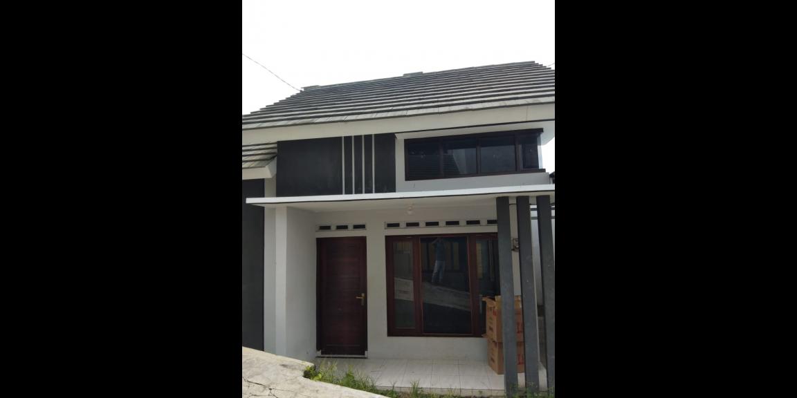 Akses masuk one gate, 5 menit ke universitas bantul. Akses masuk one gate, 5 menit ke universitas bantul.