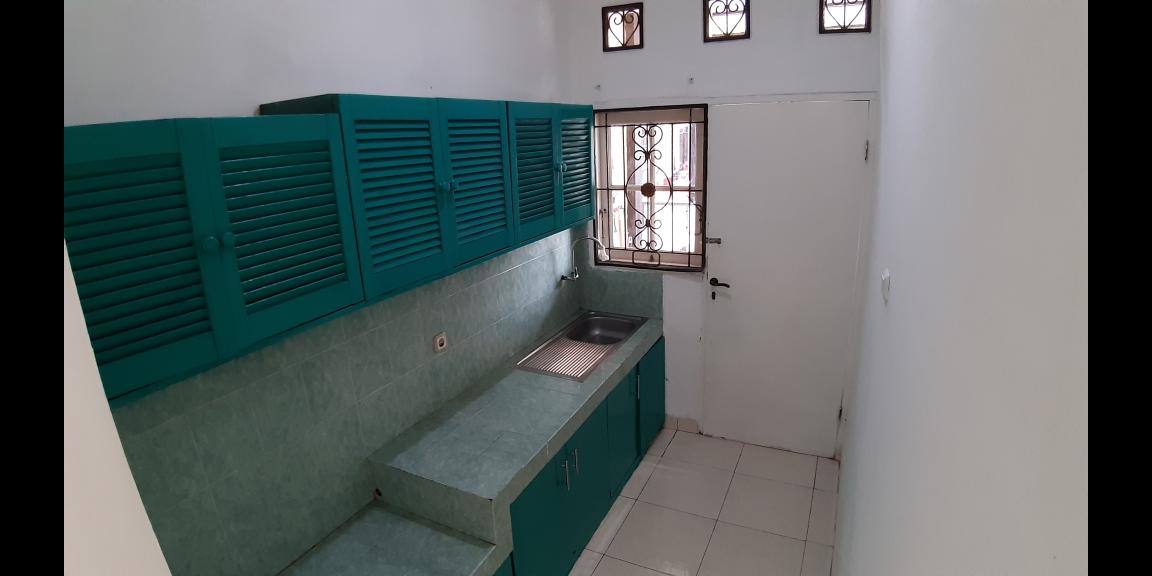 Disewakan Rumah 3 + 1 Kamar Tidur Bukit Serpong Mas Tangerang Selatan Disewakan Rumah 3 + 1 Kamar Tidur Bukit Serpong Mas Tangerang Selatan