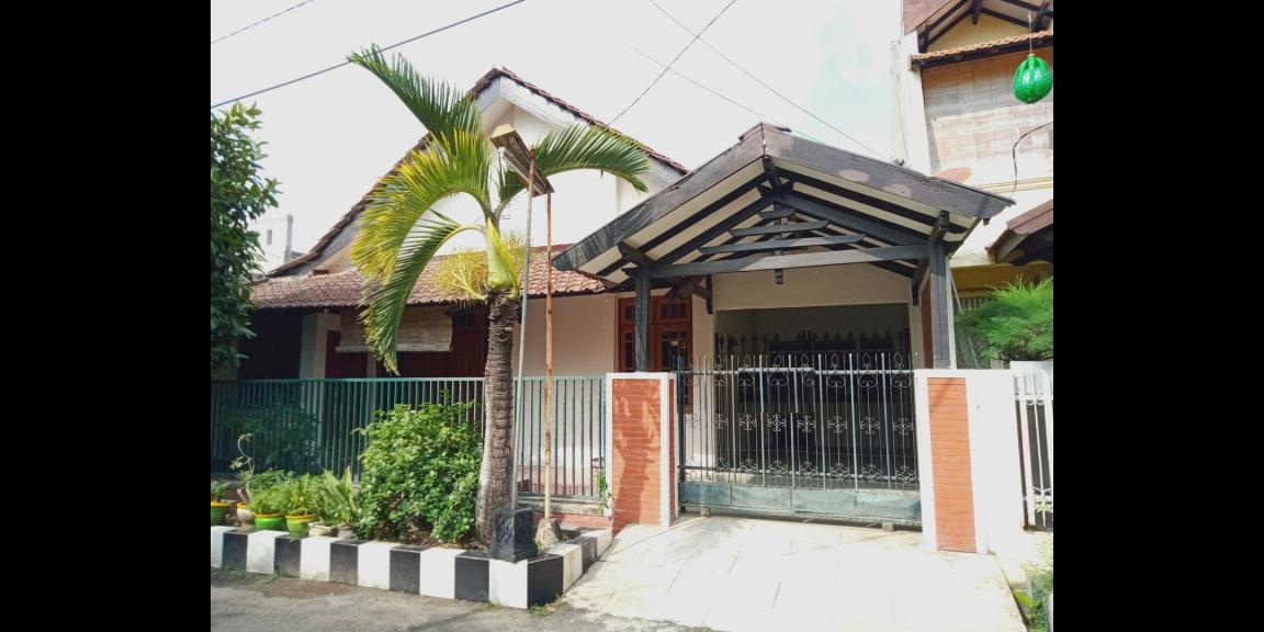 Disewakan Rumah Wisma Menanggal Strategis Baru Renovasi Disewakan Rumah Wisma Menanggal Strategis Baru Renovasi