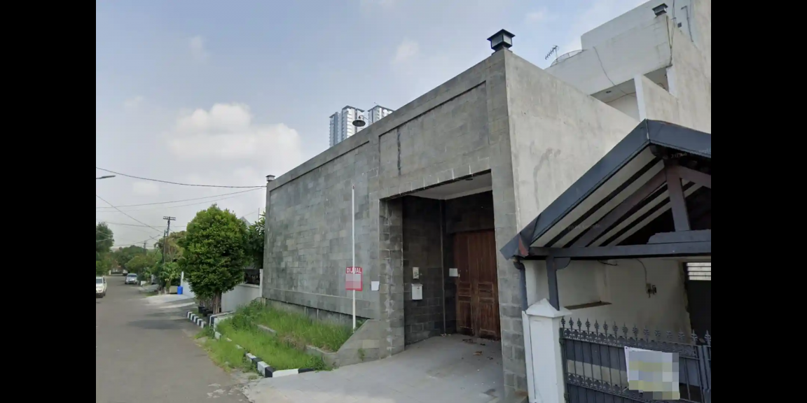 Jual Rumah 3 Lantai di Jemur Andayani, Surabaya Jual Rumah 3 Lantai di Jemur Andayani, Surabaya