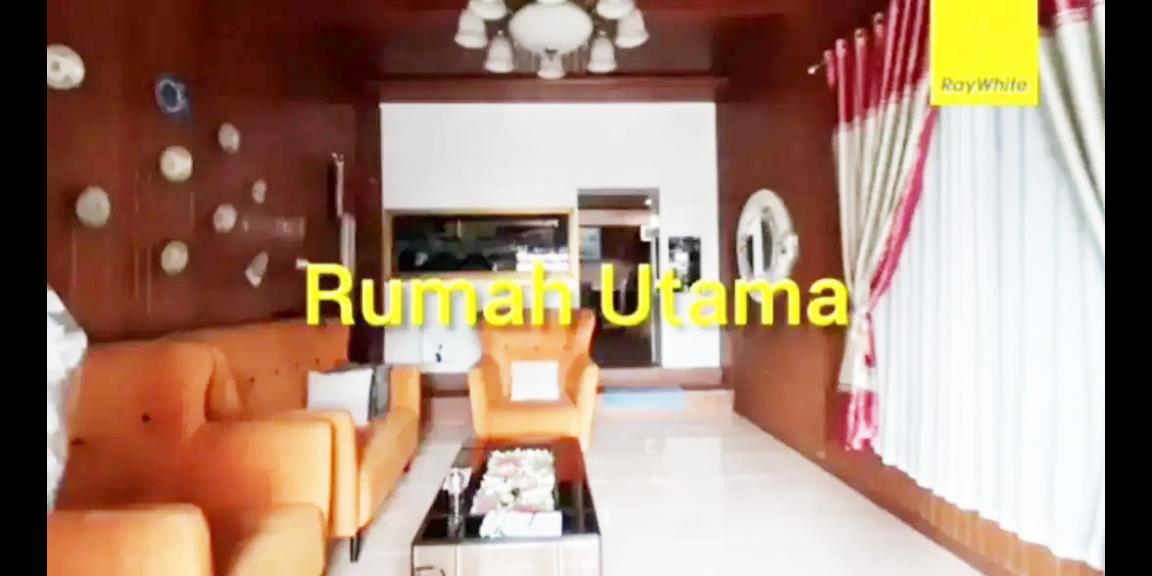 Rumah Dijual Plus Kost2an 11 Kamar Strategis Dekat Area Kampus di Kota Padang Rumah Dijual Plus Kost2an 11 Kamar Strategis Dekat Area Kampus di Kota Padang