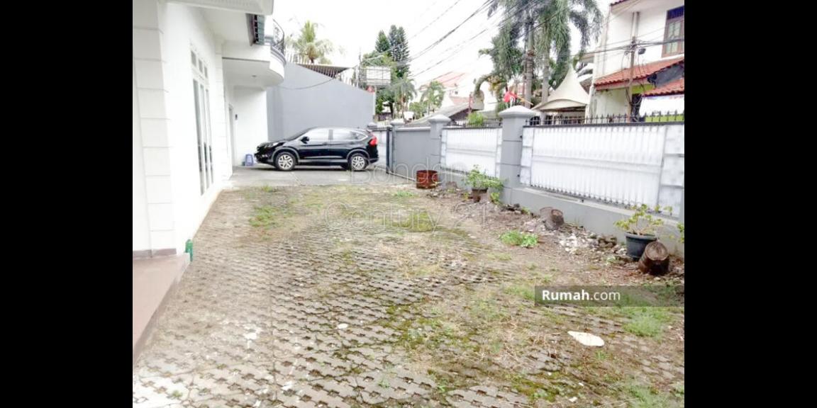 Disewakan / dikontrakkan rumah 2 lantai di lokasi sangat strategis di area Tegal Parang, Mampang Prapatan, cocok untuk Kantor dengan parkiran luas. Disewakan / dikontrakkan rumah 2 lantai di lokasi sangat strategis di area Tegal Parang, Mampang Prapatan, cocok untuk Kantor dengan parkiran luas.