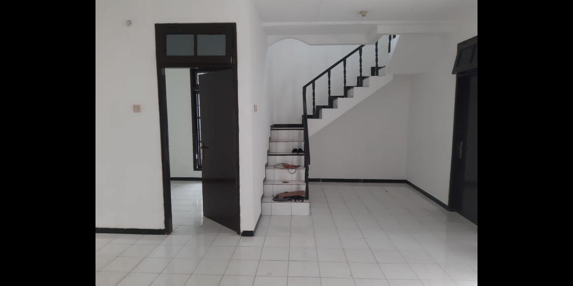 Dijual Ruymah di Surabaya Barat Dijual Ruymah di Surabaya Barat