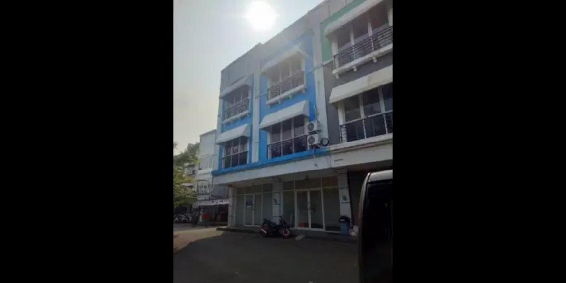 Dijual Ruko 4 Lantai di Komplek RUKO Jakarta Selatan Dijual Ruko 4 Lantai di Komplek RUKO Jakarta Selatan