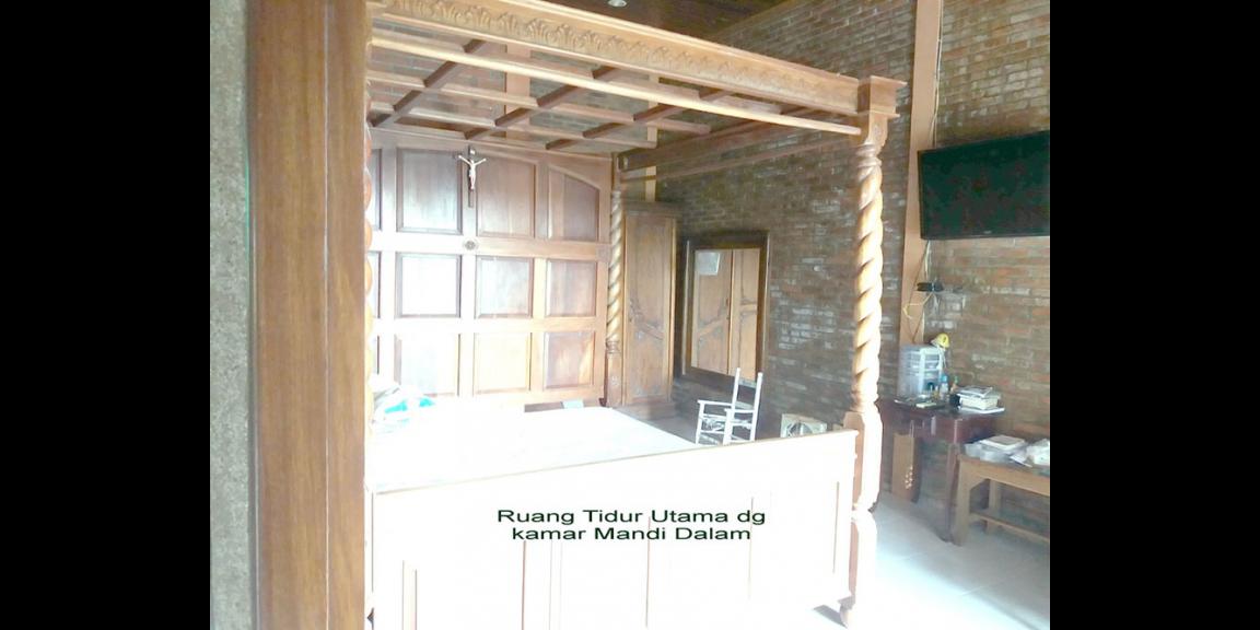 Rumah Unik di Jangli Permai, Semarang, Jawa Tengah Rumah Unik di Jangli Permai, Semarang, Jawa Tengah