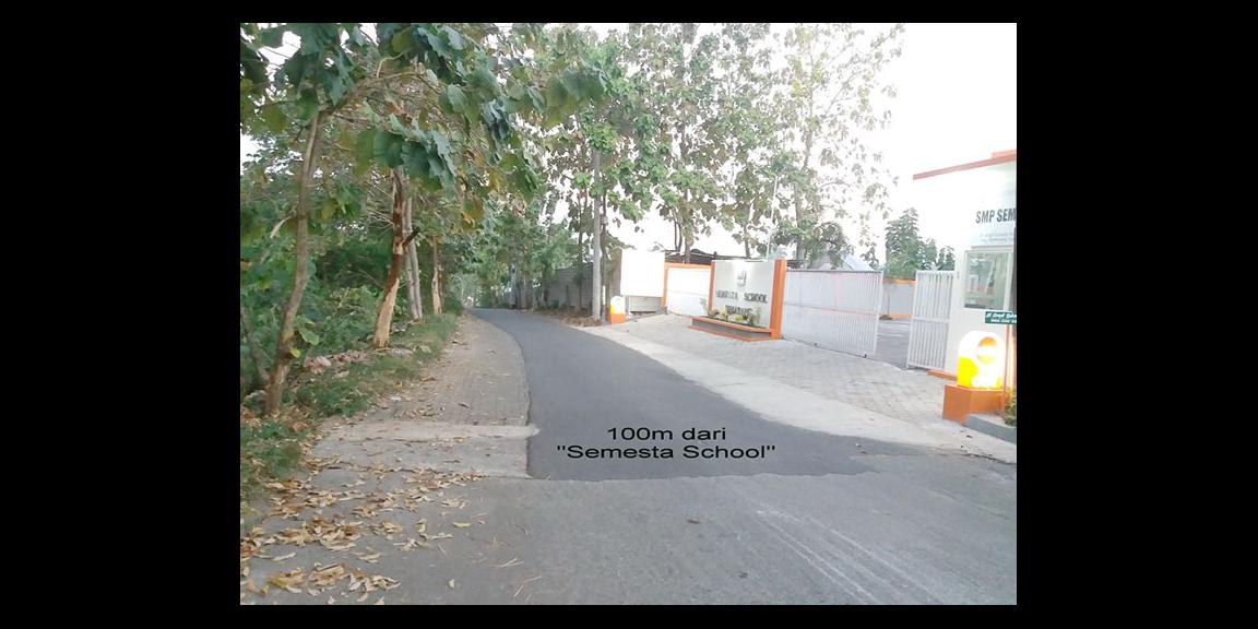 Rumah Unik di Jangli Permai, Semarang, Jawa Tengah Rumah Unik di Jangli Permai, Semarang, Jawa Tengah