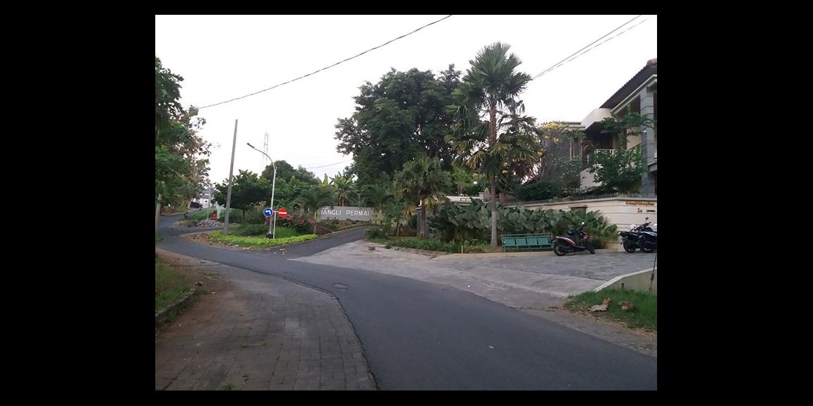 Rumah Unik di Jangli Permai, Semarang, Jawa Tengah Rumah Unik di Jangli Permai, Semarang, Jawa Tengah