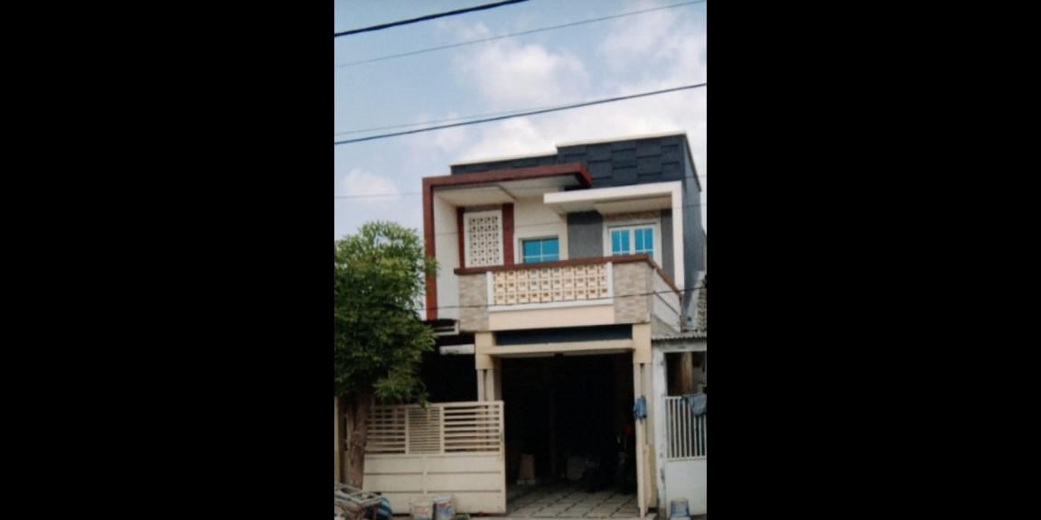 Rumah 2 Lantai Siap Huni Lokasi Perumahan Omah Greenland Menganti Gresik Rumah 2 Lantai Siap Huni Lokasi Perumahan Omah Greenland Menganti Gresik