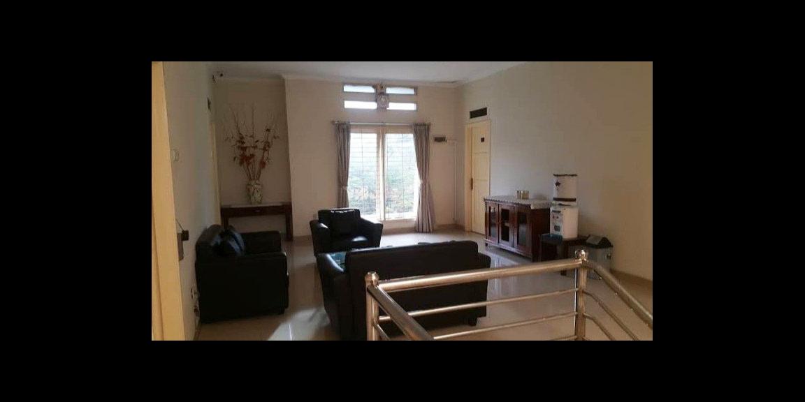 HOTEL CANTIK DUA LANTAI DI KOTA BANDUNG HOTEL CANTIK DUA LANTAI DI KOTA BANDUNG