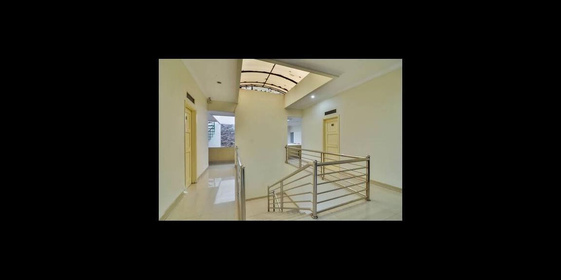 HOTEL CANTIK DUA LANTAI DI KOTA BANDUNG HOTEL CANTIK DUA LANTAI DI KOTA BANDUNG