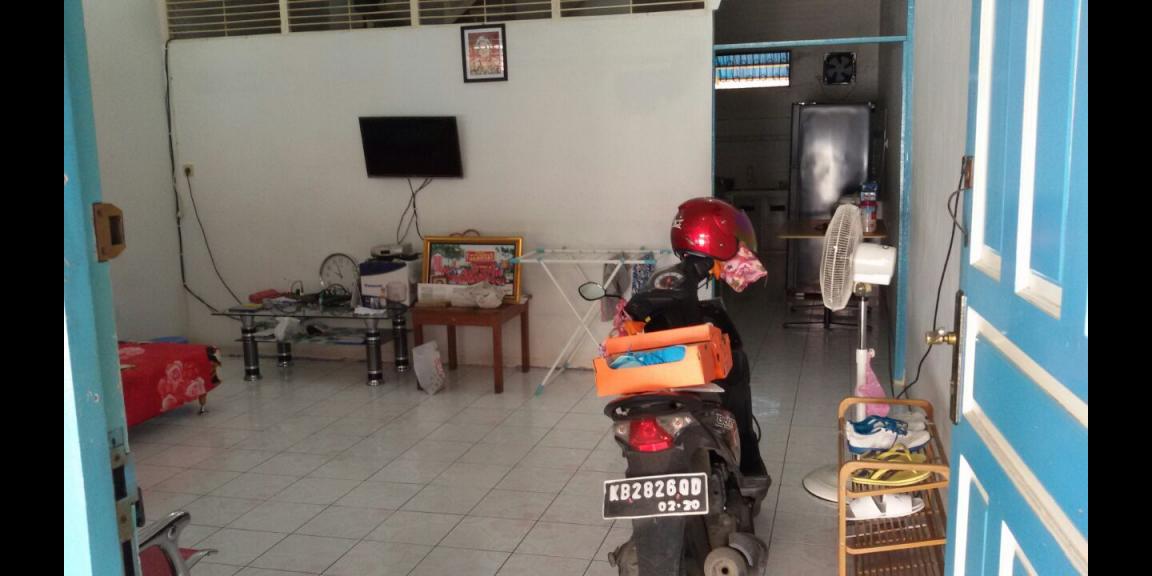 Rumah Waduk Permai, Pontianak, Kalimantan Barat Rumah Waduk Permai, Pontianak, Kalimantan Barat