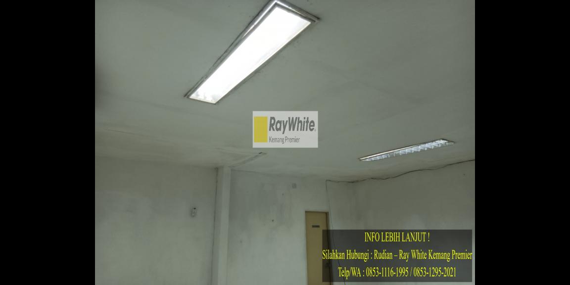 Office Space dekat Akses Jalan Tol di Tebet Office Space dekat Akses Jalan Tol di Tebet